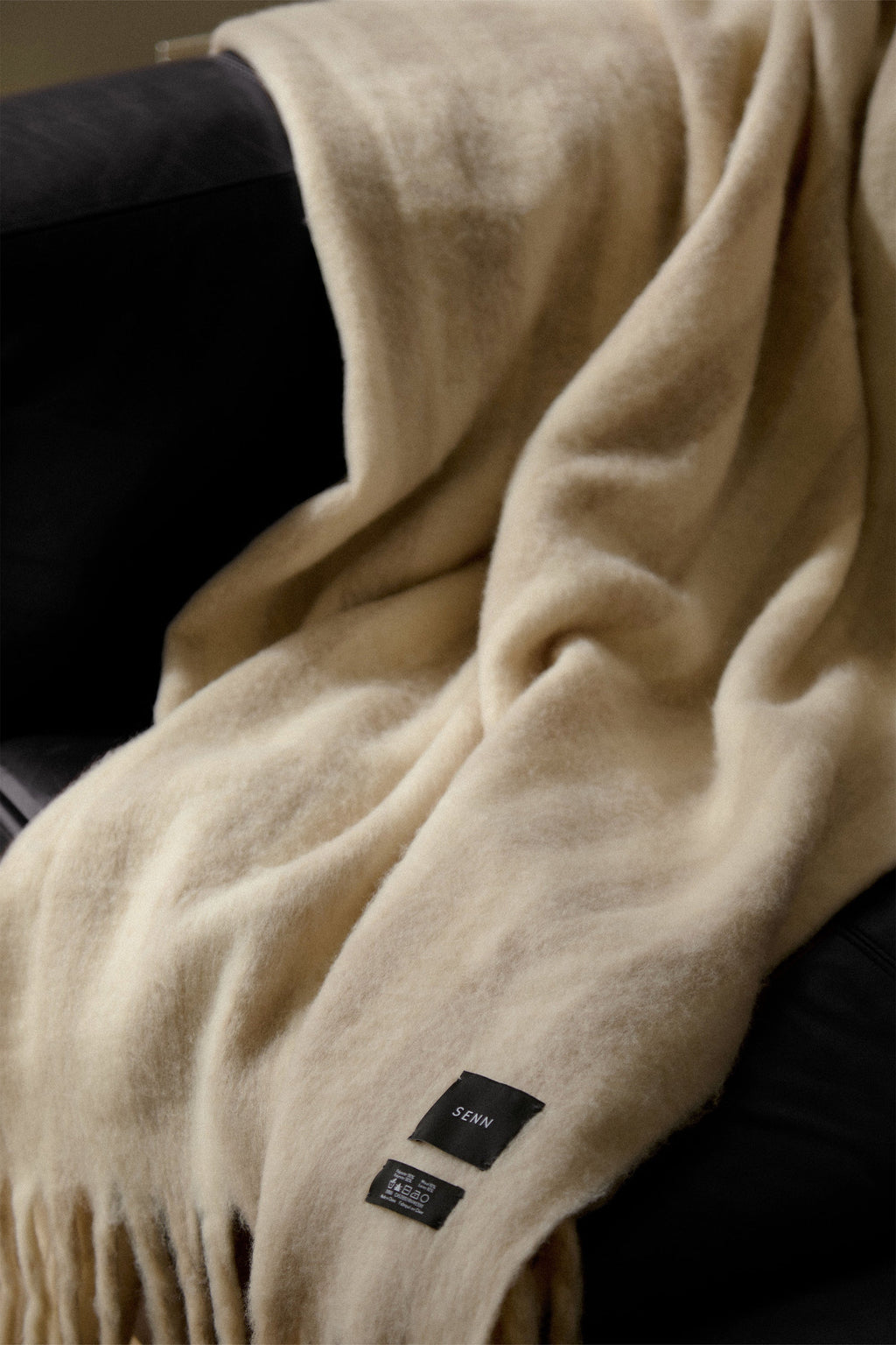 LINEA WOOL BLEND THROW