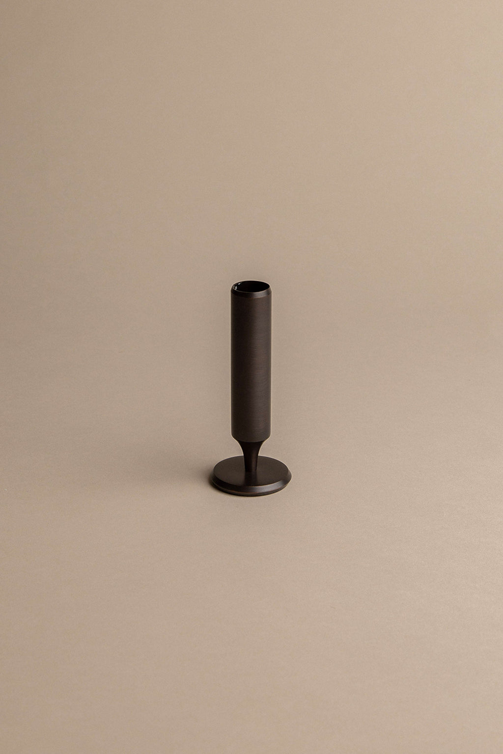 SMALL PILIER TAPER CANDLE HOLDER