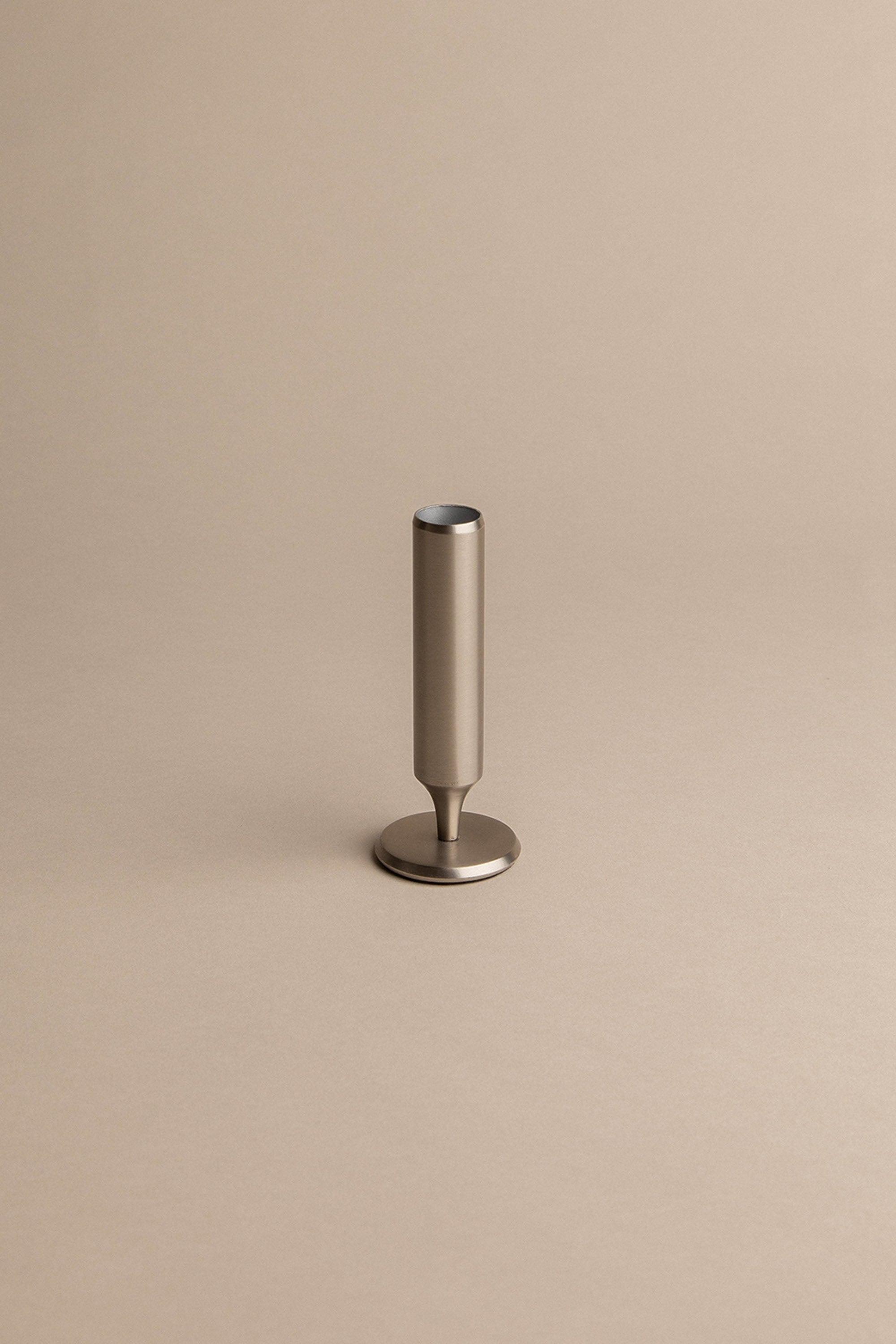 SMALL PILIER TAPER CANDLE HOLDER